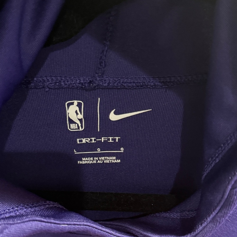 Nike - Dri Fit - Phoenix Suns NBA Purple Hoodie - sz Large - Used - Picture 2 of 5